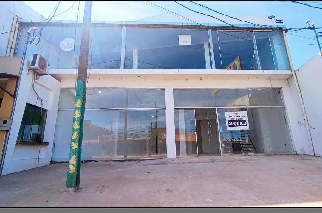 Salón Comercial en Ruta Blás Garay - Coronel Oviedo