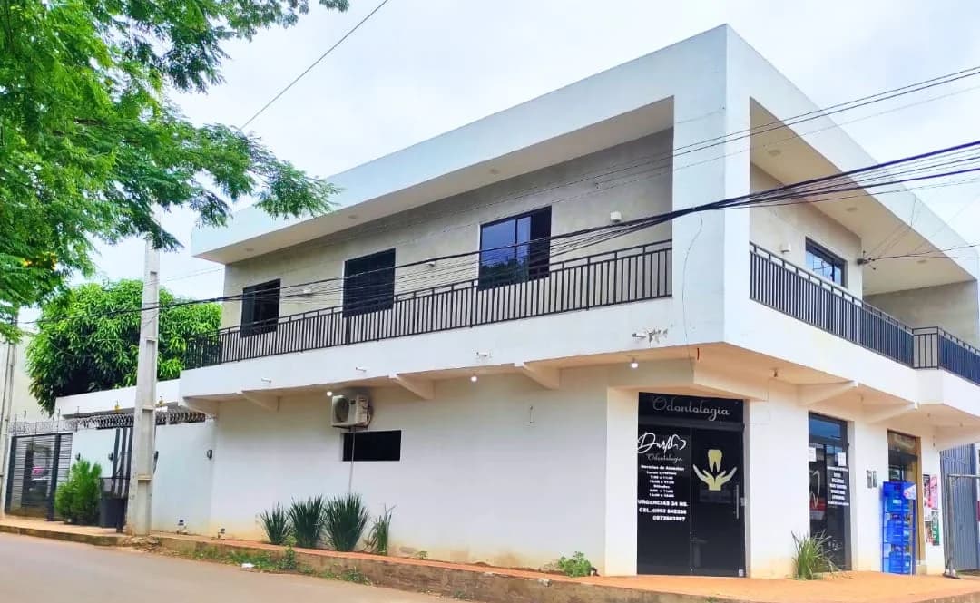 Hermosa Casa en 12 de Junio en Coronel Oviedo